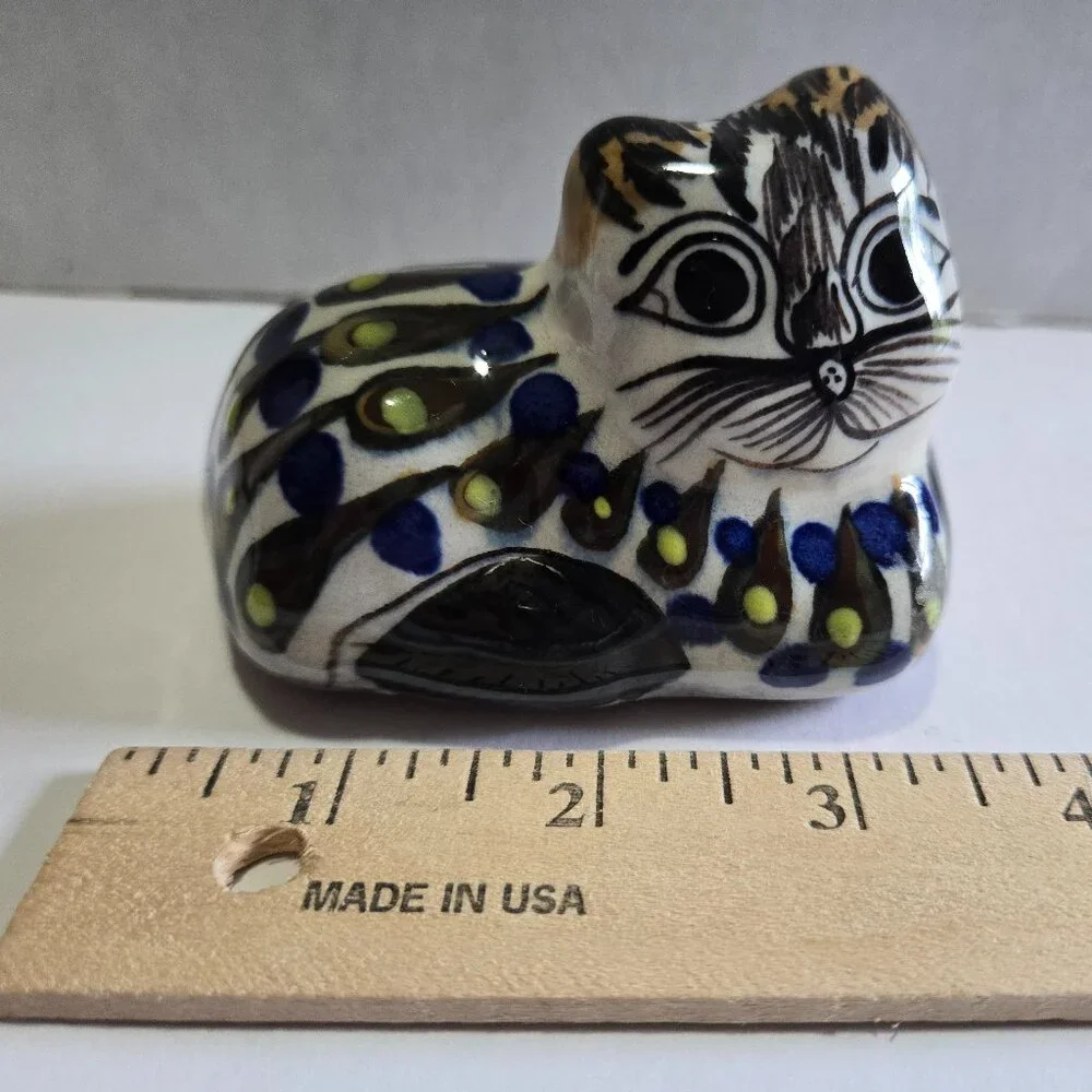 Handpainted Ceramic Folk Art Cat - Picture 6 of 7